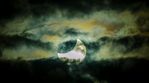 November 2012 solar eclipse by James Niland